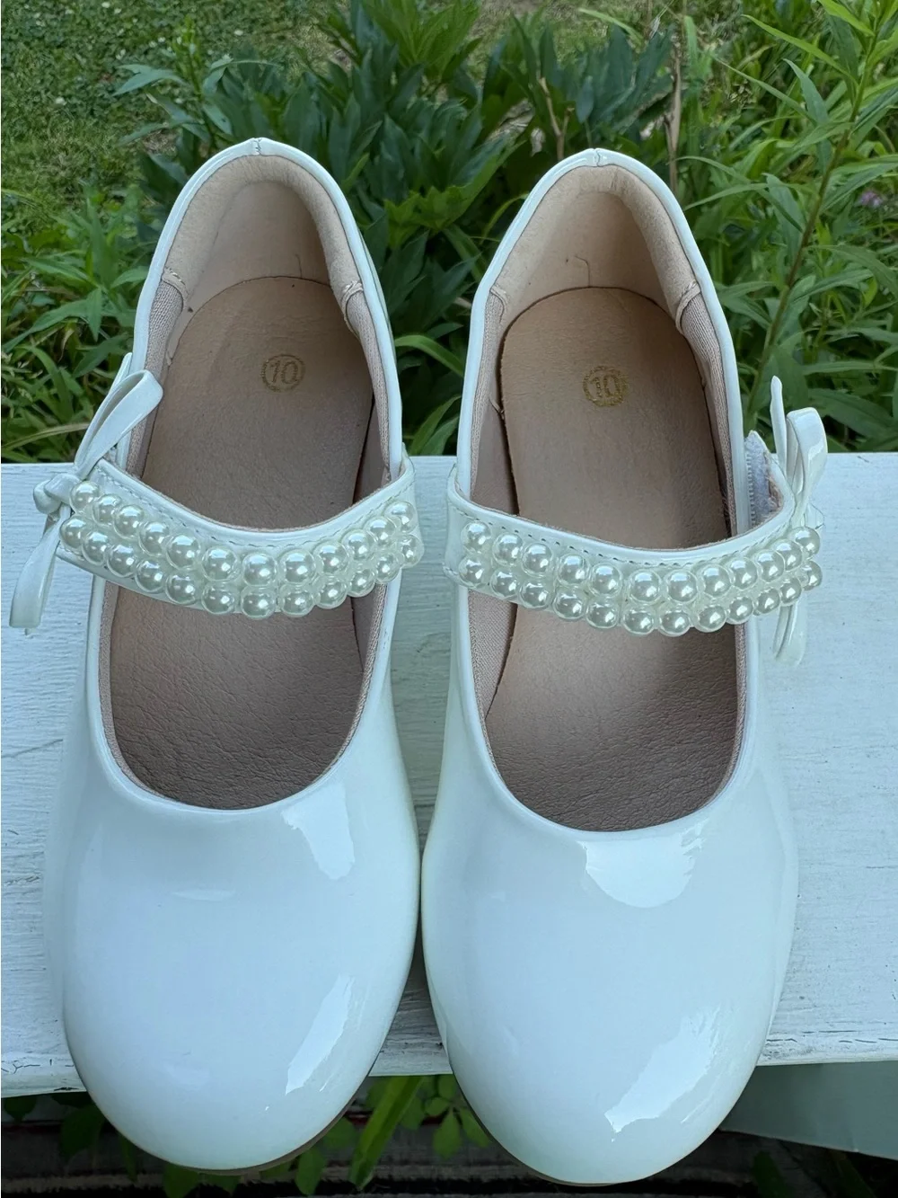 K KomForme Girls Dress Shoes Low Heels Pumps Princess Mary Jane with Pearl & Bow